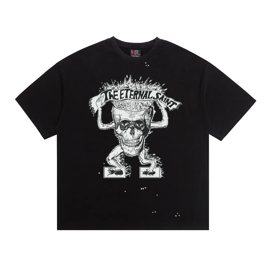 European and American SAINT Michael retro cartoon skull print washed and distressed retro Vintage loose short-sleeved T-shirt with digital white ink direct injection, the fabric is breathable and the pattern is three-dimensional and clear. Fabric: Double yarn 240g Style number: S932 Size: S-M-L-XL Color: Washed black Price: P118